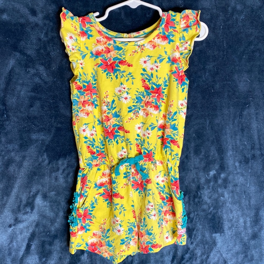 Girls ruffle butts one piece romper outfit